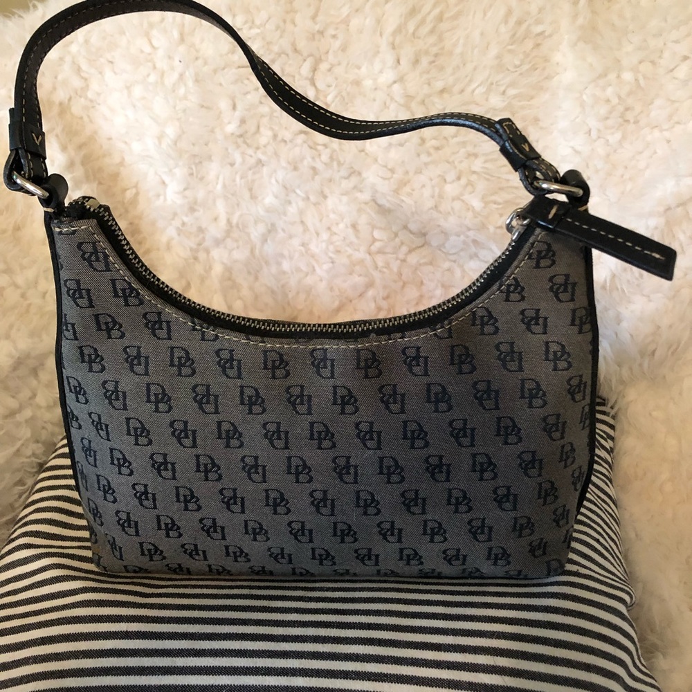 FINAL DROP - Cute Small Dooney & Bourke Bag
